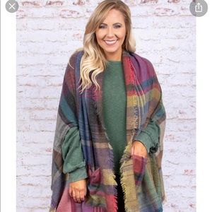 Brand new chic soul shawl